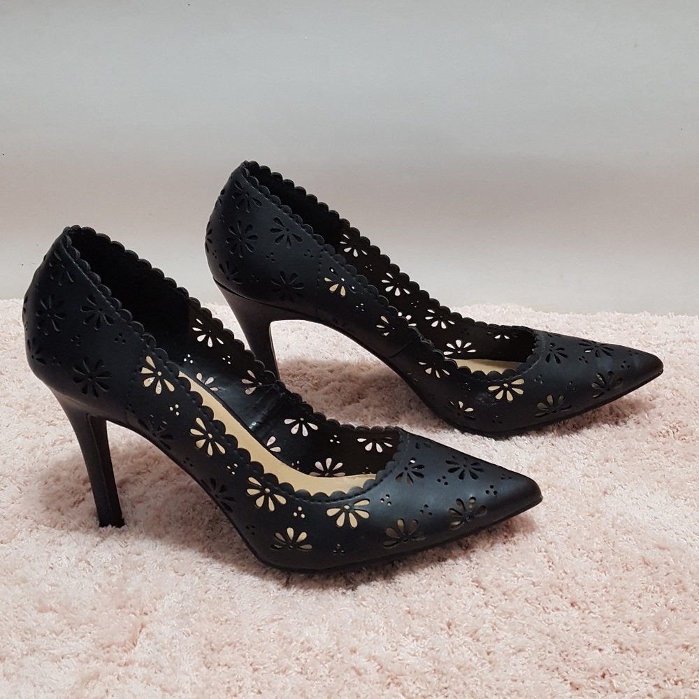 Lauren Conrad flower cutout lace heels